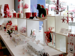 クリスマス商品店内