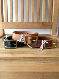 Encachette アンキャシェット レザーベルト
